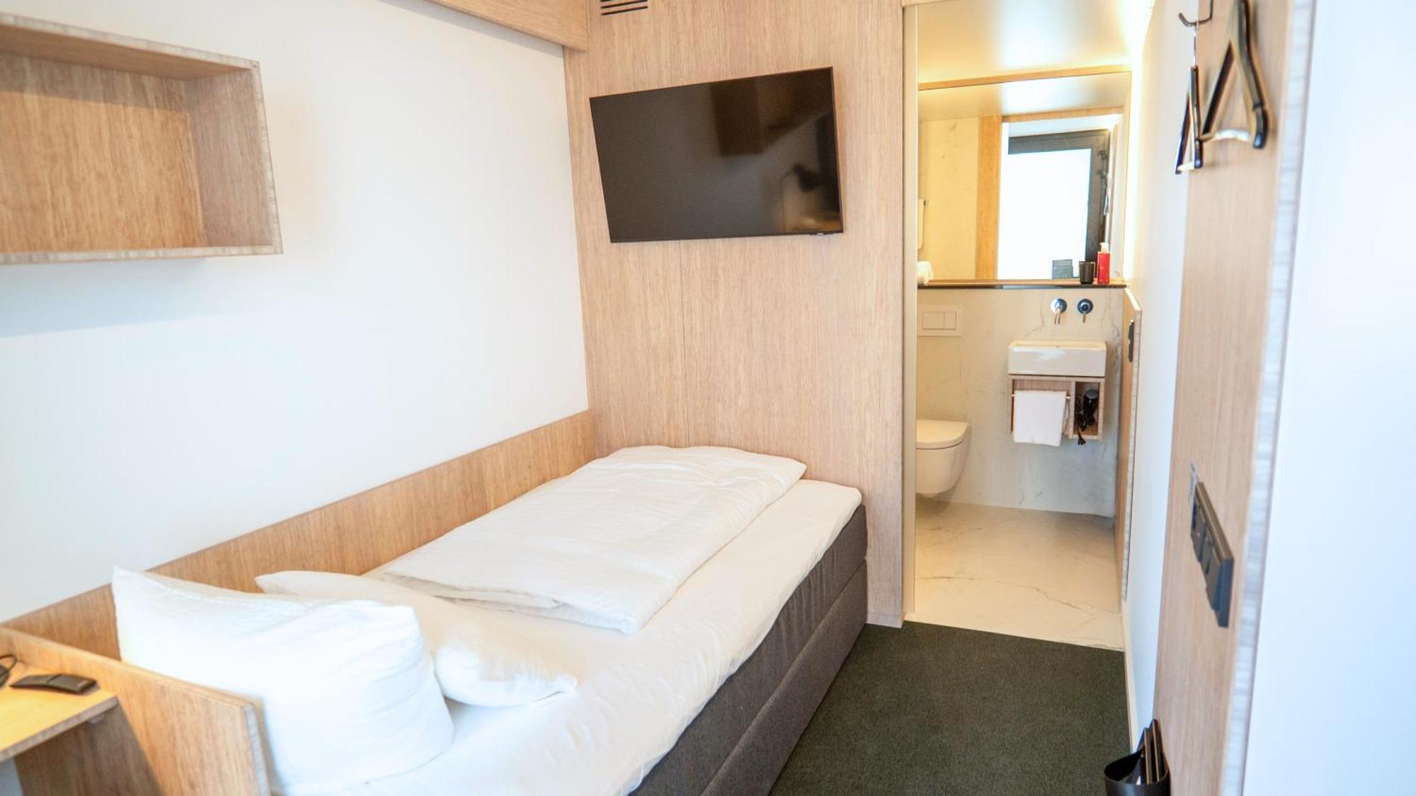 Tin Inn - Heinsberg - Das Hotel Aus Hochwertig Ausgebauten Ueberseecontainern Eksteriør bilde